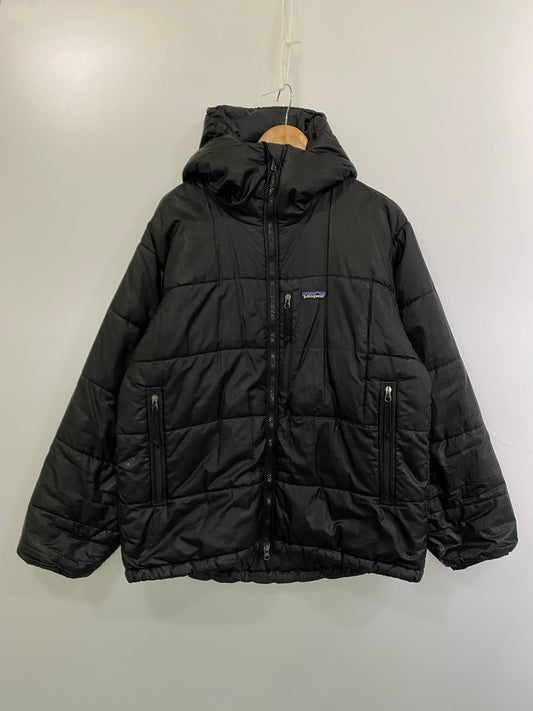 【現状渡し品】【メンズ】 patagonia パタゴニア 02AW DAS PARKA 84097 ダスパーカー アウター 中綿ジャケット 144-251106-kk-12-min サイズ：M カラー：ブラック 万代Net店