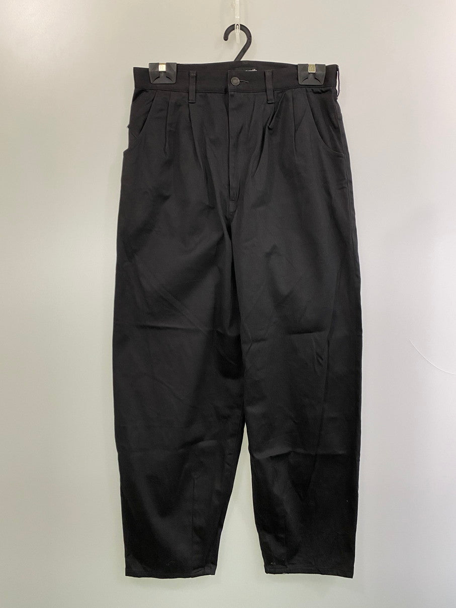 【中古品】【メンズ】 LAD MUSICIAN ラッドミュージシャン 20SS WEPON STRETCH 2T TAPERED WIDE 2120-504 ウエポン ストレッチ 2タック テーパード ワイドパンツ ボトムス 151-251106-kk-81-min サイズ：44 カラー：ブラック 万代Net店