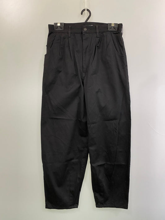 【中古品】【メンズ】 LAD MUSICIAN ラッドミュージシャン 20SS WEPON STRETCH 2T TAPERED WIDE 2120-504 ウエポン ストレッチ 2タック テーパード ワイドパンツ ボトムス 151-251106-kk-81-min サイズ：44 カラー：ブラック 万代Net店