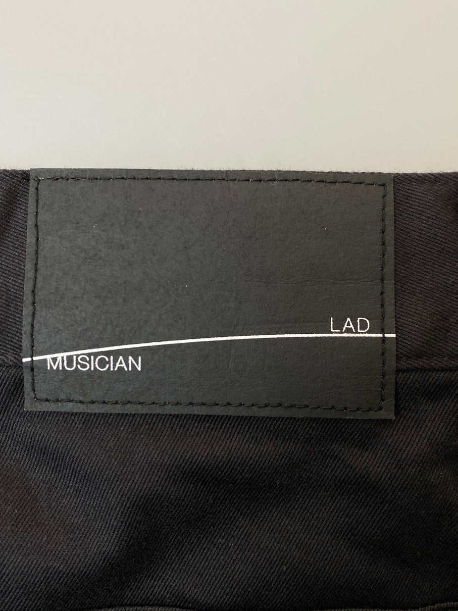 【中古品】【メンズ】 LAD MUSICIAN ラッドミュージシャン 20SS WEPON STRETCH 2T TAPERED WIDE 2120-504 ウエポン ストレッチ 2タック テーパード ワイドパンツ ボトムス 151-251106-kk-81-min サイズ：44 カラー：ブラック 万代Net店