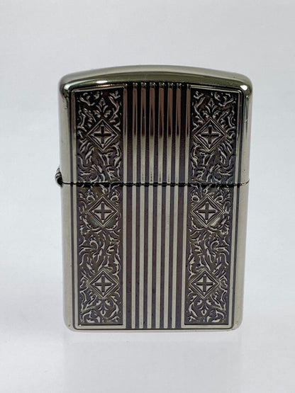 【中古品】【メンズ】 ZIPPO ジッポ ARMOUR ARABESQUE CROSS OIL LIGHTER オイルライター 喫煙グッズ 206-251108-AS-43-min カラー：シルバー 万代Net店