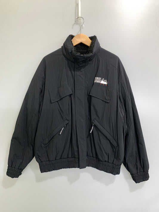 【中古品】【メンズ】 FIRST DOWN ファーストダウン REVERSIBLE FLEECE JACKET リバーシブル フリース ジャケット 193-1554 ボア アウター 144-261023-hu-18-min サイズ：M カラー：ブラック 万代Net店