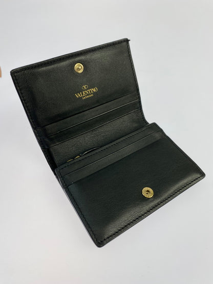 【中古品】【メンズ/レディース】 Valentino Garavani ヴァレンティノ・ガラヴァーニ VLTN ロゴ ニつ折り財布 財布 181-251112-jt-03-min カラー：ブラック 万代Net店