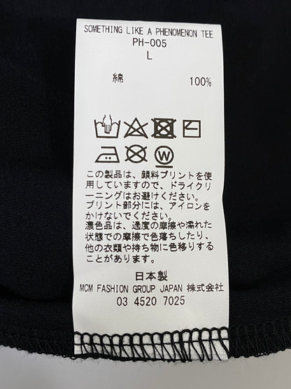 【中古品】【メンズ】 PHENOMENON フェノメノン SOMETHING LIKE A PHENOMENON TEE PH-005 サムシング ライク ア フェノメノン 半袖Tシャツ メンズ トップス 142-260720-em-08-min サイズ：Ｌ カラー：ブラック 万代Net店