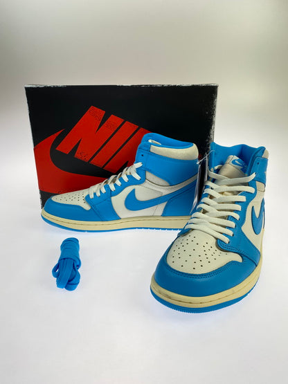 【未使用品】【メンズ】 NIKE ナイキ AIR JORDAN 1 RETRO HIGH OG UNC REIMAGINED DZ5485-402 エア ジョーダン 1 レトロ ハイ オリジナル リイマジンド スニーカー 靴 160-251113-kk-35-min カラー：DARK POWDER BLUE/SAIL 万代Net店