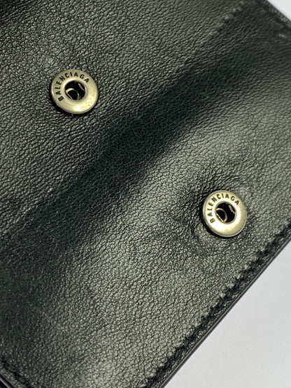 【中古品】【メンズ/レディース】 BALENCIAGA バレンシアガ MONACO MINI WALLET 765459 モナコ ミニウォレット 二つ折り財布 181-251113-kk-04-min カラー：ブラック 万代Net店