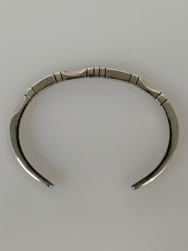 【中古品】【メンズ/レディース】 NAVAJO ナバホ ELAINE TAHE SILVER BANGLE シルバー バングル ナバホ族 インディアン ジュエリー 191-251121-em-02-min カラー：シルバー 万代Net店