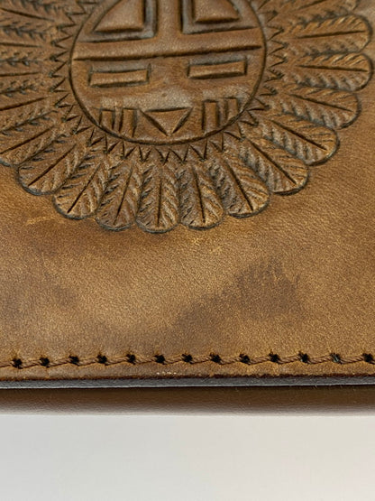 【現状渡し品】【メンズ】 SAAD サード LEATHER SHOLDER BAG レザー ショルダーバッグ カバン 188-251121-em-11-min カラー：ブラウン 万代Net店