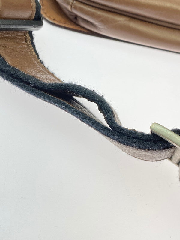 【現状渡し品】【メンズ】 SAAD サード LEATHER SHOLDER BAG レザー ショルダーバッグ カバン 188-251121-em-11-min カラー：ブラウン 万代Net店