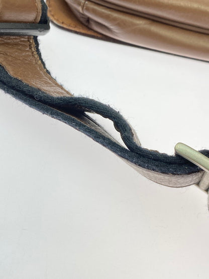 【現状渡し品】【メンズ】 SAAD サード LEATHER SHOLDER BAG レザー ショルダーバッグ カバン 188-251121-em-11-min カラー：ブラウン 万代Net店