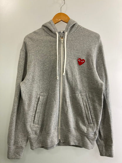 【中古品】【メンズ】 PLAY COMME des GARCONS プレイコムデギャルソン ZIP-UP HOODIE WITH RED EMBLEM AX-T168 AD2024/4 ジップアップフーディー ウィズ レッドエンブレム トップス パーカー 140-251120-kk-05-min サイズ：M カラー：グレー 万代Net店