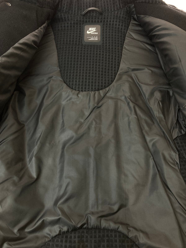 【中古品】【メンズ】 NIKE ナイキ 376106-010 M-65TYPE VARCITY JACKET バーシティジャケット 148-251116-zi-05-min サイズ：S カラー：ブラック/ホワイト 万代Net店