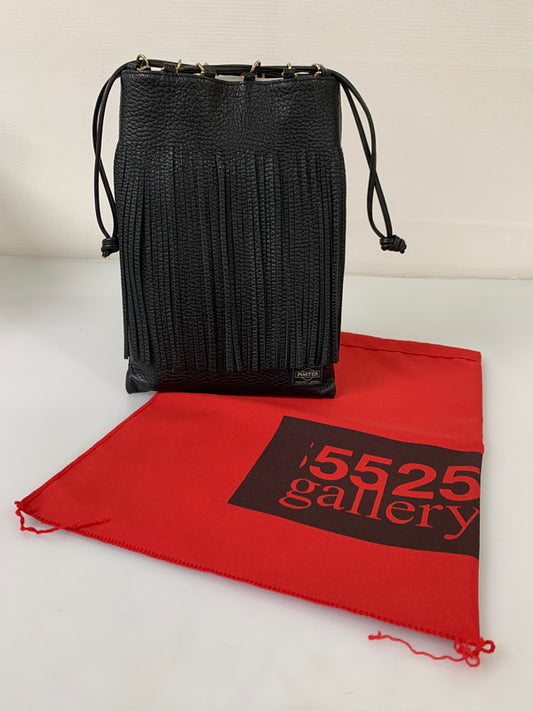 【中古品】【レディース】 PORTER ポーター × 5525 GALLERY ５５２５ギャラリー FRINGE POUCH 5525-LP10 フリンジポーチ 巾着 バッグ レザー レディース 188-251121-em-07-min カラー：ブラック 万代Net店
