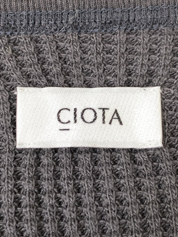 【中古品】【メンズ】 CIOTA シオタ WAFFLE MESH LONG SLEEVE T-SHIRT CSLM-121M ワッフル メッシュ ロング スリーブ 長袖 Tシャツ メンズ トップス 140-260731-em-49-min カラー：グレー 万代Net店