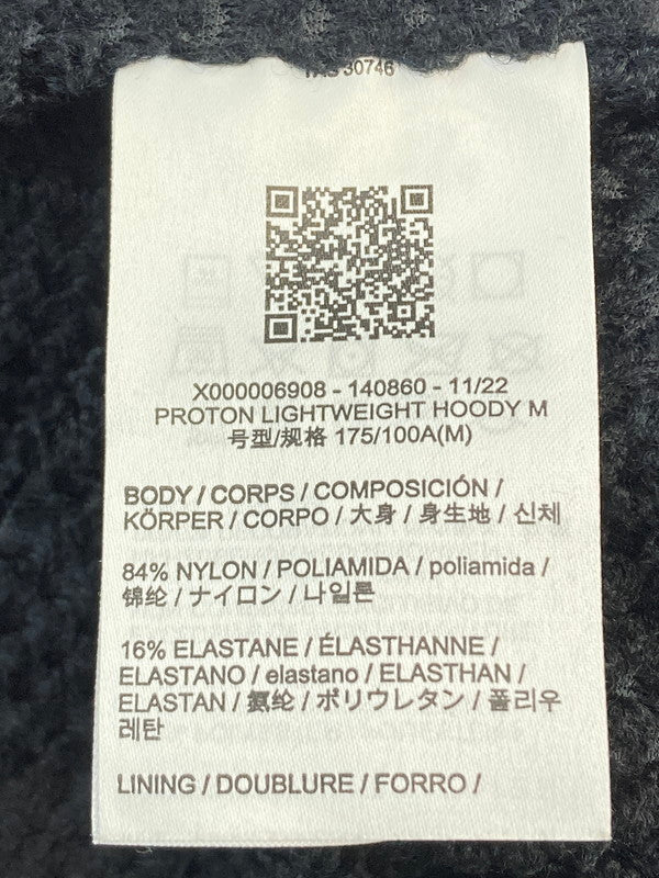 【中古品】【メンズ】 ARC'TERYX アークテリクス PROTON LIGHTWEIGHT HOODY X000006908-140860 プロトン ライトウエイト フーディー アウター 中綿ジャケット 144-251120-kk-12-min サイズ：M カラー：ブラック 万代Net店