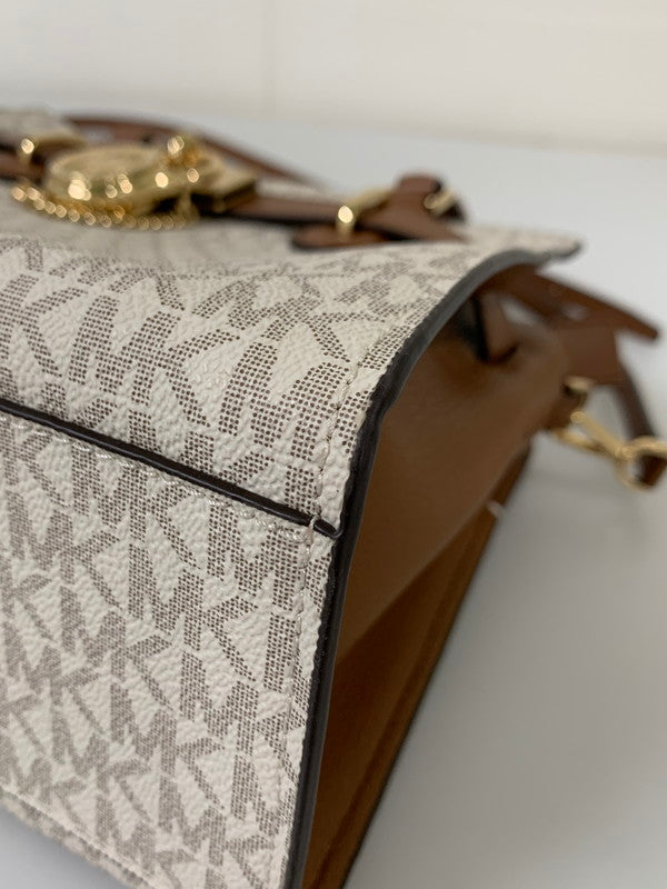 【中古品】【レディース】 Michael Kors マイケルコース HAMILTON ハミルトン サッチェル ショルダーバッグ スモール MKシグネチャー レディース バッグ カバン 180-251121-em-01-min カラー：バニラ 万代Net店