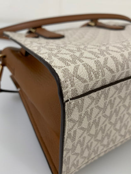 【中古品】【レディース】 Michael Kors マイケルコース HAMILTON ハミルトン サッチェル ショルダーバッグ スモール MKシグネチャー レディース バッグ カバン 180-251121-em-01-min カラー：バニラ 万代Net店