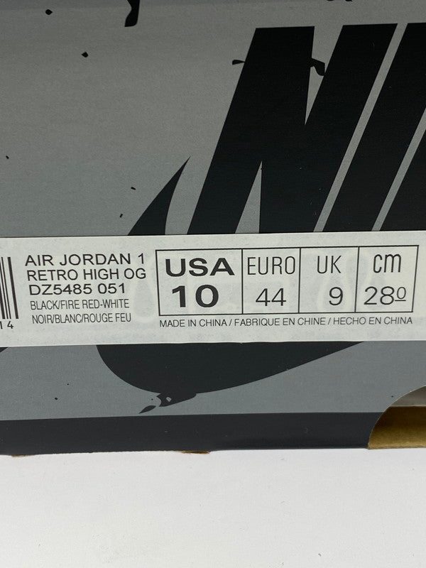 【未使用品】【メンズ】 NIKE ナイキ AIR JORDAN 1 RETRO HIGH OG DZ5485-051 エア ジョーダン 1 レトロ ハイ オリジナル スニーカー 靴 160-251120-kk-35-min カラー：BLACK/FIRE RED-LIGHT SMOKE GREY-SAIL 万代Net店