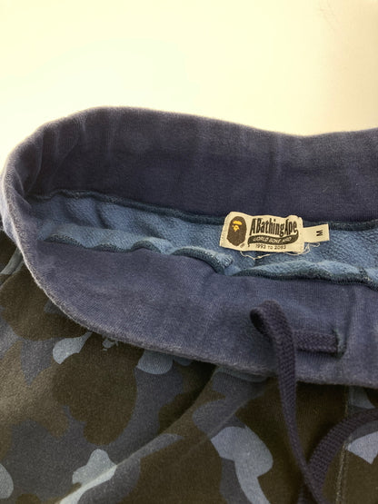 【中古品】【メンズ】 A BATHING APE アベイシングエイプ COLOR CAMO SWEAT JOGGER PANTS 001PTJ301011M カラーカモ スウェットジョガーパンツ ボトムス 153-251119-kk-15-min サイズ：M カラー：ブルー 万代Net店