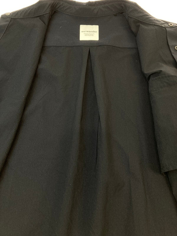 【中古品】【メンズ】 and wander アンドワンダー LIGHT W CLOTH SHIRT 574-3283071 ライト ダブリュー クロス シャツ トップス 140-251126-jt-18-min サイズ：XL カラー：ネイビー 万代Net店