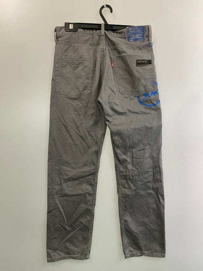 【中古品】【メンズ】 Levi's リーバイス ×FRAGMENT FENOM フラグメント フェノム CHINO PANT FMCNO-0012 チノパンツ メンズ ボトムス 157-251124-em-32-min サイズ：Ｗ32×Ｌ31 カラー：グレー 万代Net店