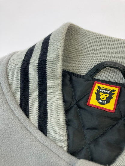 【中古美品】【メンズ】 HUMAN MADE ヒューマンメード 22AW VARSITY JACKET HM24JK018 2022年秋冬 バーシティ ジャケット アウター 142-251125-jt-30-min サイズ：L カラー：グレー/ブラック 万代Net店