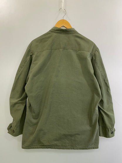 【現状渡し品】【メンズ】 US.ARMY ユーエスアーミー JUNGLE FATIGUE JACKET 8405-935-4702 60S 4TH ジャングル ファティーグ ジャケット 60年代 アメリカ軍 4thタイプ メンズ アウター ミリタリー 146-251205-em-51-min カラー：オリーブグリーン 万代Net店