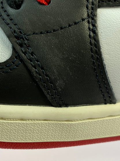 【中古美品】【メンズ】 NIKE ナイキ AIR JORDAN 1 RETRO HIGH OG BLACK TOE REIMAGINED DZ5485-106 エア ジョーダン 1 レトロ ハイ オリジナル ブラックトゥ/つま黒 リイマジンド スニーカー 靴 160-251129-kk-10-min カラー：WHITE/BLACK-VARSITY RED-SAIL 万代Net店