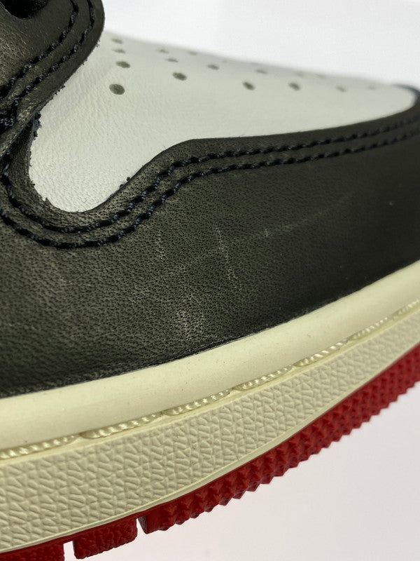 【中古美品】【メンズ】 NIKE ナイキ AIR JORDAN 1 RETRO HIGH OG BLACK TOE REIMAGINED DZ5485-106 エア ジョーダン 1 レトロ ハイ オリジナル ブラックトゥ/つま黒 リイマジンド スニーカー 靴 160-251129-kk-10-min カラー：WHITE/BLACK-VARSITY RED-SAIL 万代Net店