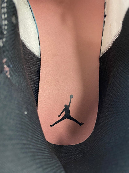 【未使用品】【メンズ】 NIKE ナイキ AIR JORDAN 1 MID DQ8426-100 エア ジョーダン 1 ミッド スニーカー 靴 160-251129-kk-02-min カラー：BLACK/MEDIUM GREY-SAIL 万代Net店