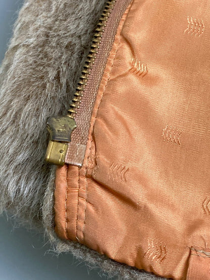 【現状渡し品】【メンズ】 OUTERWEAR WHITE STAG アウターウェア・ホワイトスタッグ フェイクファー ブルゾン 26654 60S 70S ヴィンテージ ジップアップ ジャケット メンズ アウター 146-251208-em-11-min サイズ：10 カラー：ベージュ 万代Net店