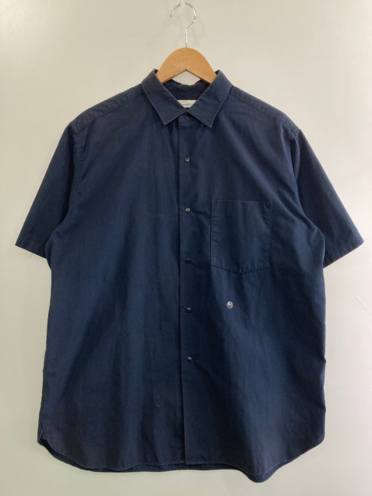 【中古品】【メンズ】 nanamica ナナミカ REGULAR COLLAR WIND H S SHIRT SUGS301 レギュラーカラー ワイド シャツ 半袖 メンズ トップス 140-251130-em-22-min サイズ：Ｍ カラー：ネイビー 万代Net店