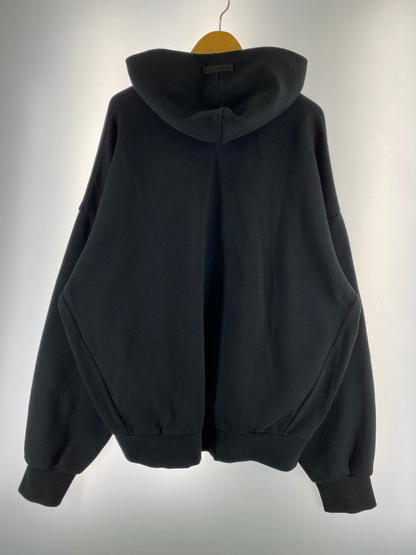 【中古品】【メンズ】 FOG ESSENTIALS フィアオブゴッド エッセンシャルズ LOGO HOODIE ロゴ フーディー パーカー メンズ トップス 142-251205-em-19-min サイズ：L カラー：ブラック 万代Net店