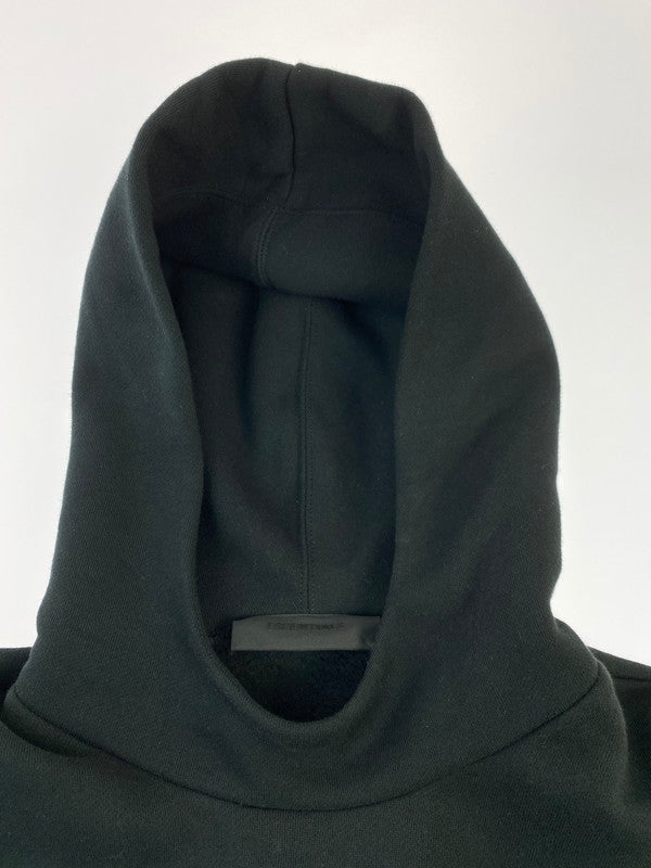 【中古品】【メンズ】 FOG ESSENTIALS フィアオブゴッド エッセンシャルズ LOGO HOODIE ロゴ フーディー パーカー メンズ トップス 142-251205-em-19-min サイズ：L カラー：ブラック 万代Net店