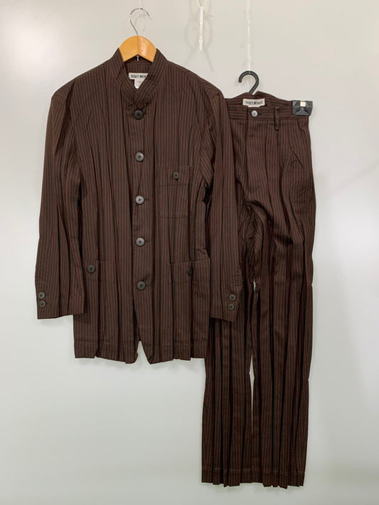 【中古品】【レディース】 ISSEY MIYAKE イッセイミヤケ STRIPE SET-UP IM63-FD917 IM63-FF914 ストライプセットアップ トップス ボトムス ジャケット パンツ 169-251201-kk-15-min サイズ：M/S カラー：ブラウン 万代Net店