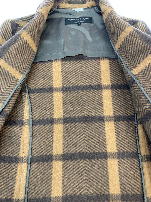 【中古品】【メンズ】 COMME DES GARCONS HOMME PLUS コムデギャルソンオムプリュス THE TREE OF YOUTH期 WOOL CHECK COAT PL-J092 ウール チェック コート メンズ アウター ジャケット 140-251130-em-41-min サイズ：XS カラー：ブラウン 万代Net店