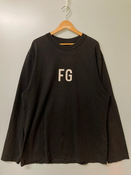 【中古品】【メンズ】 FEAR OF GOD フィア オブ ゴッド SIXTH COLLECTION FG LOGO L S TEE FG20-007 19SS ロゴ クルーネック Tシャツ 長袖 メンズ トップス 142-251208-em-08-min サイズ：L カラー：ブラック 万代Net店