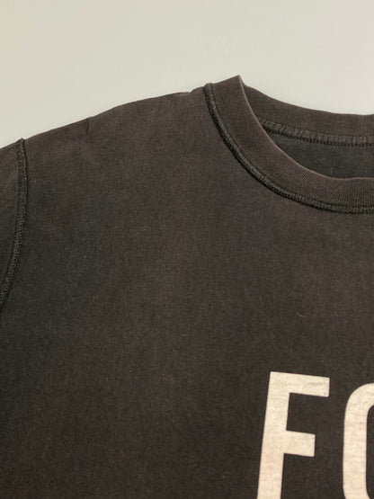 【中古品】【メンズ】 FEAR OF GOD フィア オブ ゴッド SIXTH COLLECTION FG LOGO L S TEE FG20-007 19SS ロゴ クルーネック Tシャツ 長袖 メンズ トップス 142-251208-em-08-min サイズ：L カラー：ブラック 万代Net店