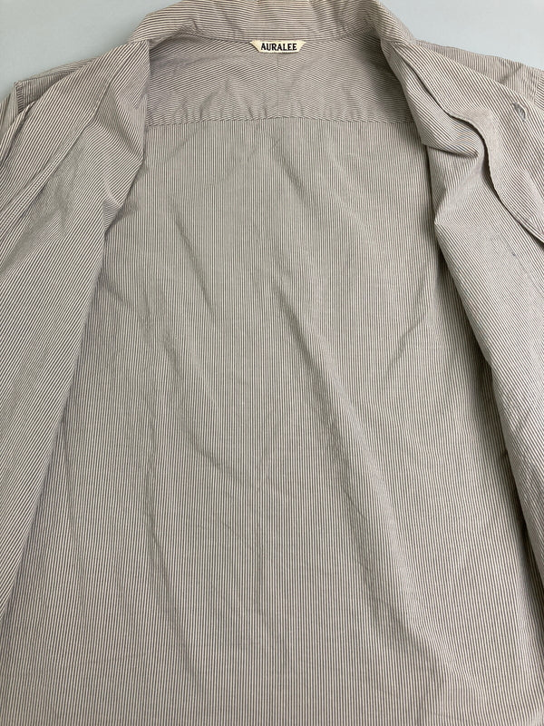 【中古品】【メンズ】 AURALEE オーラリー SELVEDGE WEATHER CLOTH SHIRTS A75501WC セルヴィッジ ウォーター クロス シャツ トップス 140-251204-jt-28-min サイズ：4 カラー：グレー/ホワイト ストライプ 万代Net店