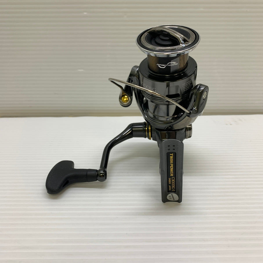 【中古品】 SHIMANO シマノ 24 TWINPOWER ツインパワー C3000XG スピニングリール 釣具 134-251208-cn-3-min 万代Net店