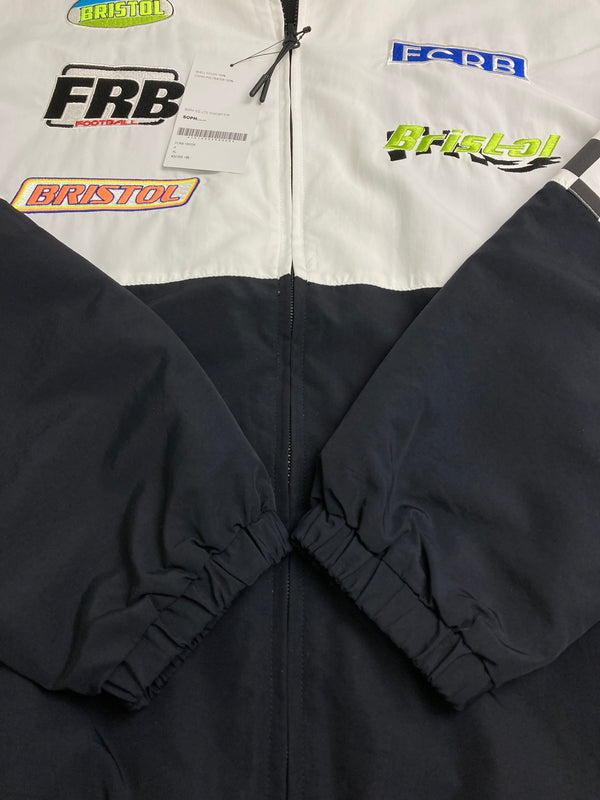 【中古美品】【メンズ】 F.C.REAL BRISTOL MULTI LOGO SUPPORTER JACKET FCRB-190026 エフシーレアルブリストル マルチロゴサポータージャケット ライトアウター 142-251203-yn-04-min サイズ：XL カラー：ホワイト/ブラック 万代Net店