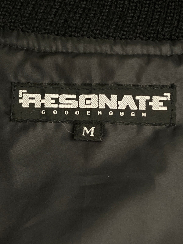 【中古品】【メンズ】 RESONATE GOOD ENOUGH リゾネイトグッドイナフ ZIP-UP STADIUM JACKET RO-0403 ジップアップ スタジアム ジャケット アウター 142-251204-jt-24-min サイズ：M カラー：ブラック 万代Net店