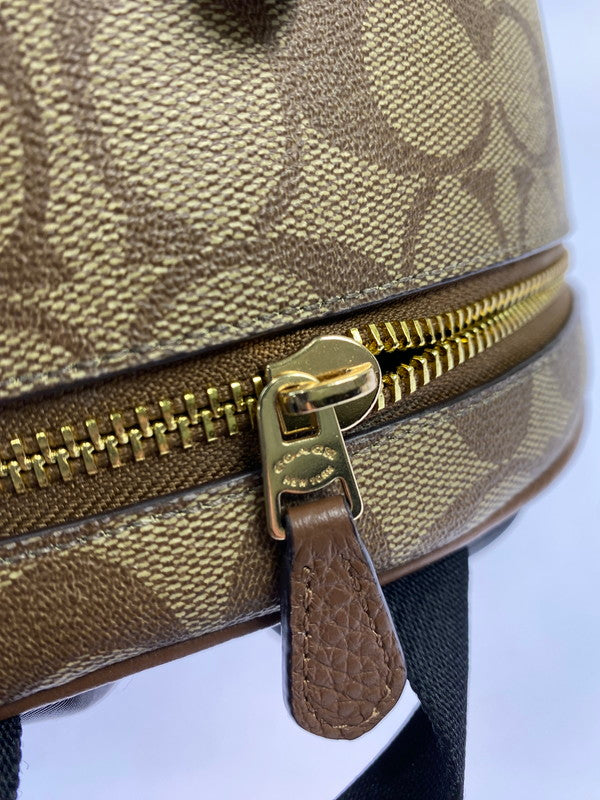 【中古品】【レディース】 GUCCI グッチ シグネチャー コート バックパック 5671 リュックサック レディース カバン 180-251208-em-31-min カラー：ブラウン 万代Net店