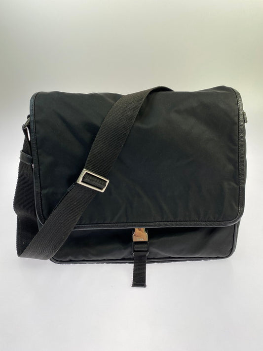 【中古品】【メンズ/レディース】 PRADA プラダ MESSENGERBAG メッセンジャーバッグ ショルダーバッグ カバン 180-251212-yn-02-min カラー：ブラック 万代Net店