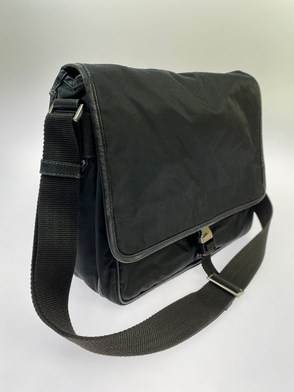 【中古品】【メンズ/レディース】 PRADA プラダ MESSENGERBAG メッセンジャーバッグ ショルダーバッグ カバン 180-251212-yn-02-min カラー：ブラック 万代Net店