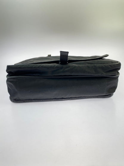 【中古品】【メンズ/レディース】 PRADA プラダ MESSENGERBAG メッセンジャーバッグ ショルダーバッグ カバン 180-251212-yn-02-min カラー：ブラック 万代Net店