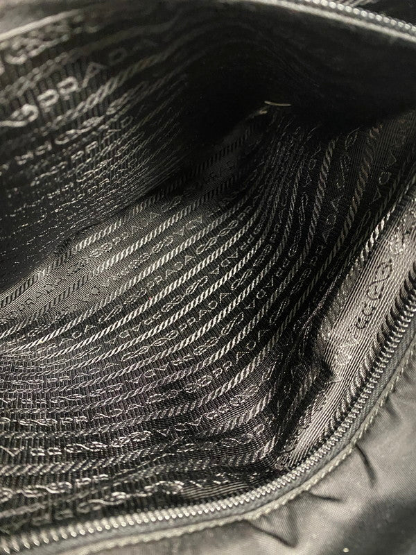 【中古品】【メンズ/レディース】 PRADA プラダ MESSENGERBAG メッセンジャーバッグ ショルダーバッグ カバン 180-251212-yn-02-min カラー：ブラック 万代Net店