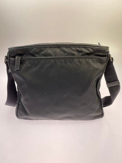 【現状渡し品】【メンズ/レディース】 PRADA プラダ SHOULDERBAG ショルダーバッグ カバン 180-251212-yn-01-min カラー：ブラック 万代Net店