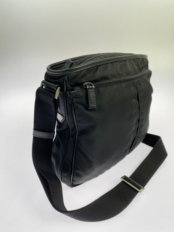 【現状渡し品】【メンズ/レディース】 PRADA プラダ SHOULDERBAG ショルダーバッグ カバン 180-251212-yn-01-min カラー：ブラック 万代Net店