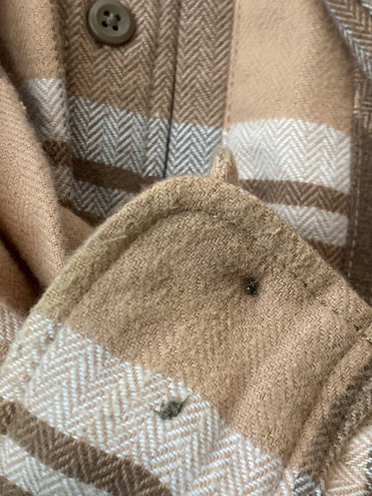 【中古品】【メンズ】 Carhartt WIP カーハート ワークインプログレス × INVINCIBLE インビジブル 別注 コラボ 24AW L/S WORK SHIRT MAX A242060 ロングスリーブ ワークシャツ マックス 長袖 トップス 142-251210-kk-49-min サイズ：M カラー：COCA MOCHA 万代Net店